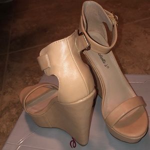 Nude Wedge Heels NWT